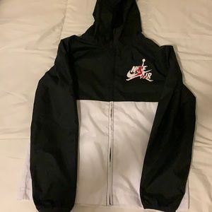 JORDAN
Boys Hooded Jumpman Jacket -Big Kids